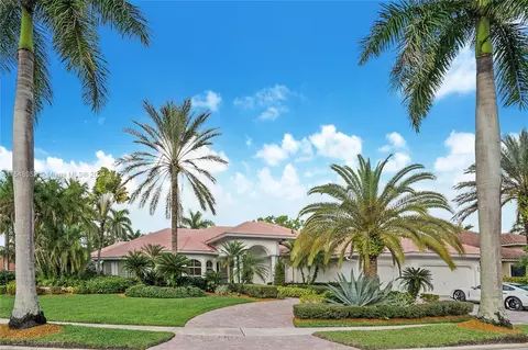 2495 Princeton Ct, Weston, FL 33327