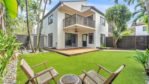 2981 Bird Ave #10, Miami, FL 33133
