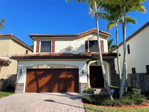 10081 NW 87th Ter, Doral, FL 33178