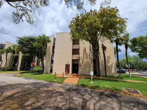14501 N Kendall Dr #412H, Miami, FL 33186