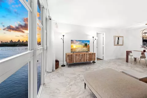 1228 West Ave #915, Miami Beach, FL 33139