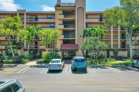 500 Egret Cir #8205, Delray Beach, FL 33444