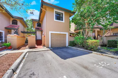 9037 W Sunrise Blvd, Plantation, FL 33322
