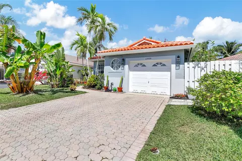 13409 NW 5th Pl, Plantation, FL 33325