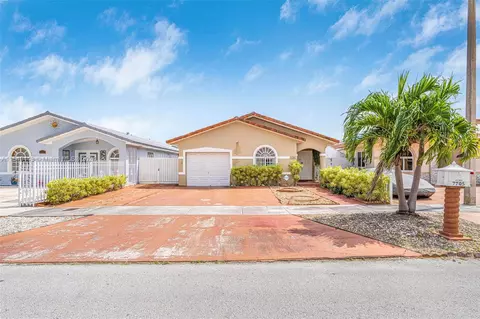 Exterior - 7705 W 34th Ln, Hialeah, FL 33018 photo 2 of 8