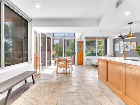 2801 Florida Ave #216, Miami, FL 33133