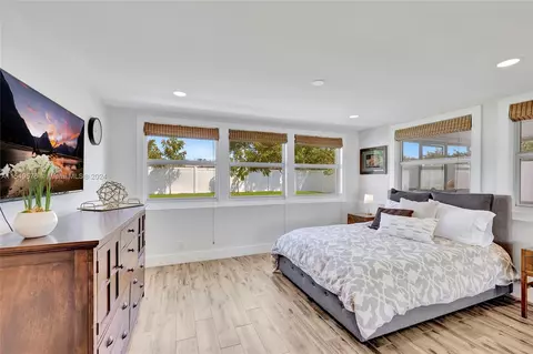 1611 SE 1st St, Pompano Beach, FL 33060 photo 13