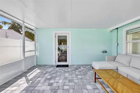 1611 SE 1st St, Pompano Beach, FL 33060 photo 27