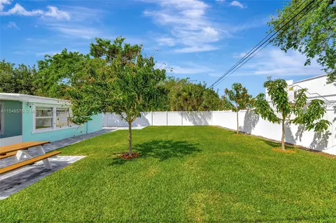1611 SE 1st St, Pompano Beach, FL 33060 photo 33