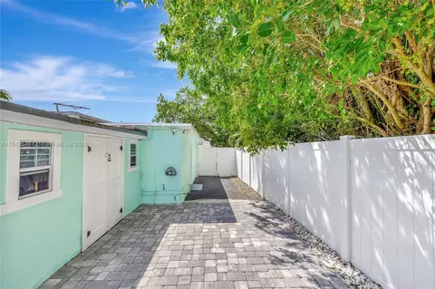 1611 SE 1st St, Pompano Beach, FL 33060 photo 34