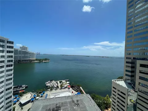 999 Brickell Bay Dr #1801, Miami, FL 33131