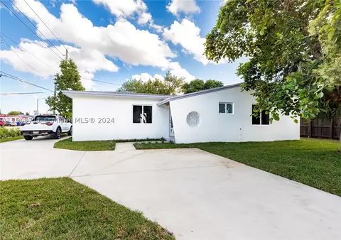 1671 NW 37th Ave, Miami, FL 33125