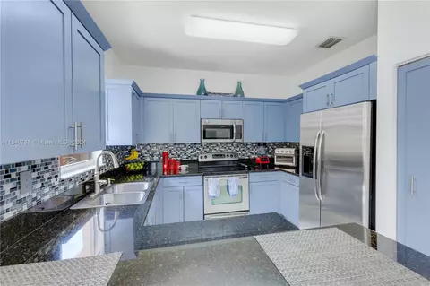 Undisclosed, Miami, FL 33186