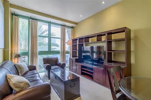 111 E Flagler St #304, Miami, FL 33131