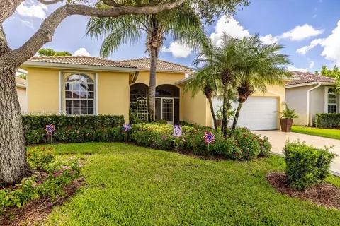 507 SE 23rd Dr, Homestead, FL 33033