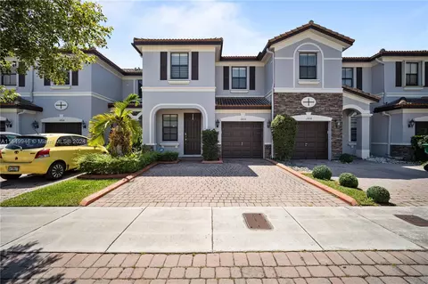 11632 NW 88th Ln, Doral, FL 33178