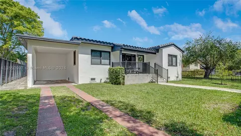 6131 SW 16 St, Miami, FL 33155