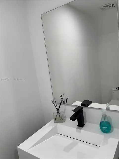 60 SW 13th St #2616, Miami, FL 33130 photo 10