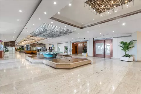 825 Brickell Bay Dr #1450, Miami, FL 33131