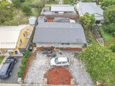 1227 N E St, Lake Worth, FL 33460