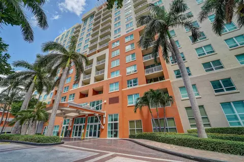 2000 N Bayshore Dr #613, Miami, FL 33137