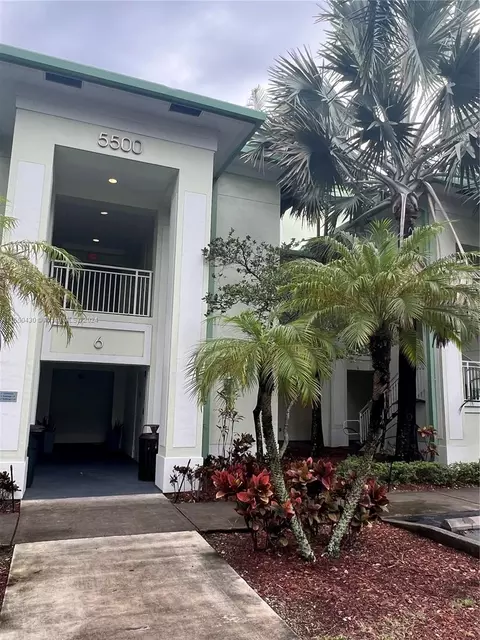 5300 NW 87th Ave #601, Doral, FL 33178