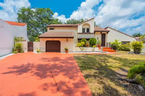 2880 Evergreen Way, Hollywood, FL 33026