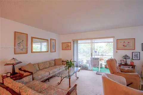 3774 Inverrary Blvd #308P, Lauderhill, FL 33319