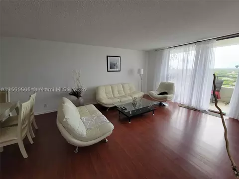 2500 Parkview Dr #1011, Hallandale Beach, FL 33009