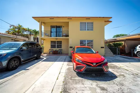 4718 NW 1st St, Miami, FL 33126