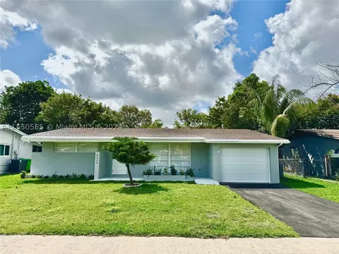 6440 NW 30th St, Sunrise, FL 33313