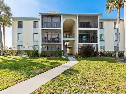 1105 Green Pine Blvd #B2, West Palm Beach, FL 33409