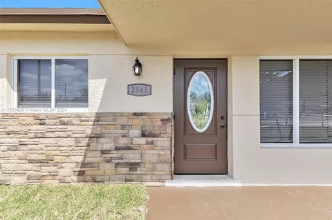 2341 NW 11th Ct, Pompano Beach, FL 33069