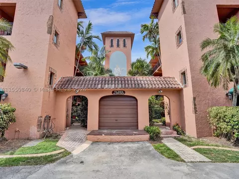 620 Tennis Club Dr #107, Fort Lauderdale, FL 33311