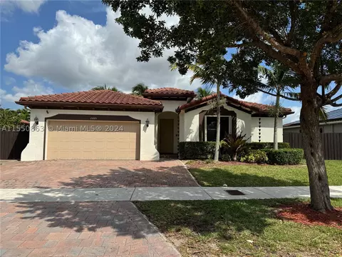 15315 SW 173rd St, Miami, FL 33187