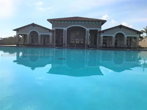 9145 SW 227th St #10, Cutler Bay, FL 33190
