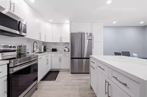 6498 SW 129 Ave #6498, Miami, FL 33183