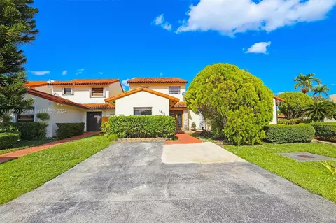 1611 SW 124th Pl Concourse #123, Miami, FL 33175