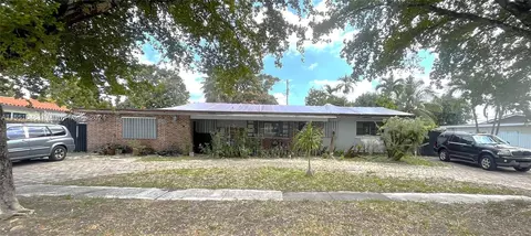 7035 W 10th Ave, Hialeah, FL 33014