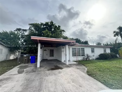 4230 NE 3rd Ave, Pompano Beach, FL 33064
