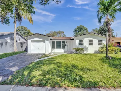 2640 NW 47th Ave, Lauderhill, FL 33313