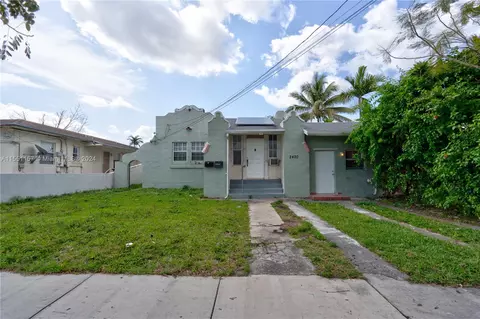 2420 NW 34th St, Miami, FL 33142