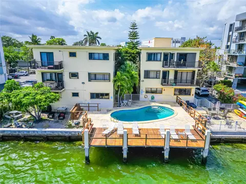 7845 NE Bayshore Ct #9, Miami, FL 33138