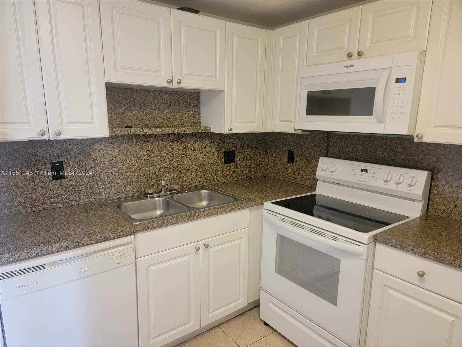 1505 Crescent Cir Unit C31  
