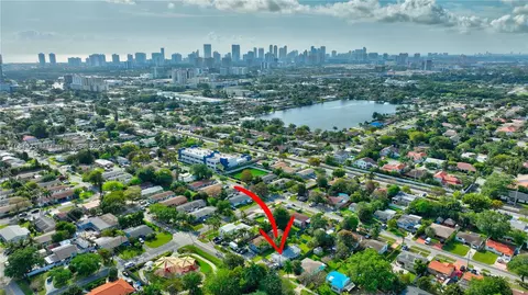 617-619 SW 9th St 1-2, Hallandale Beach, FL 33009