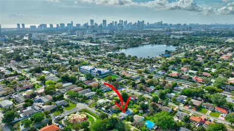617-619 SW 9th St 1-2, Hallandale Beach, FL 33009