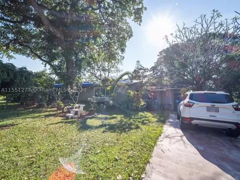 4605 SW 163rd Ave, Southwest Ranches, FL 33331
