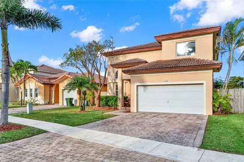1280 NE 41st Pl, Homestead, FL 33033