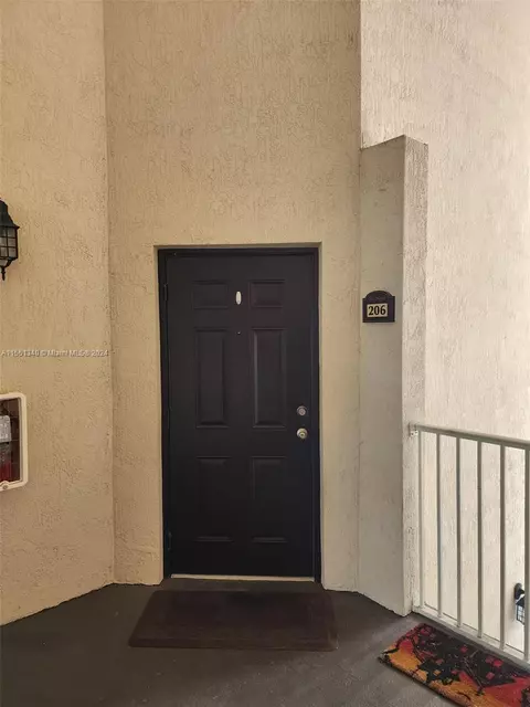 11601 NW 89th St #206, Doral, FL 33178