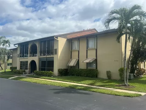 336 Pine Ridge Cir #C-1, Greenacres, FL 33463